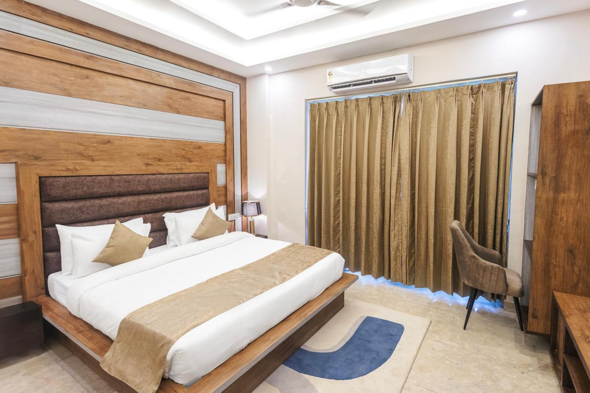 Stone Wood Hotel, Rishīkesh Buitenkant foto